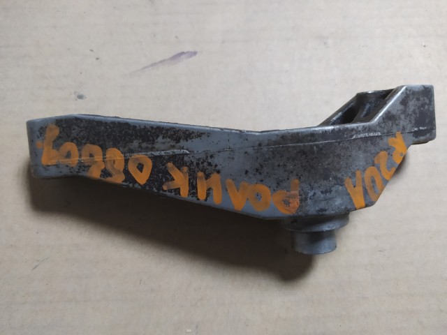 Кронштейн HONDA Stepwgn R20A