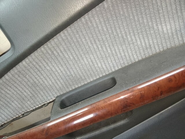 Обшивка двери HONDA Stream 