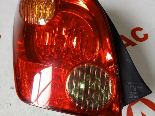 Стоп TOYOTA Ist 