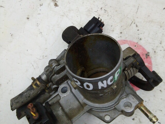 Дроссельная заслонка TOYOTA Platz 1NZ-FE