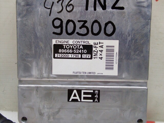 Компьютер TOYOTA Ist 