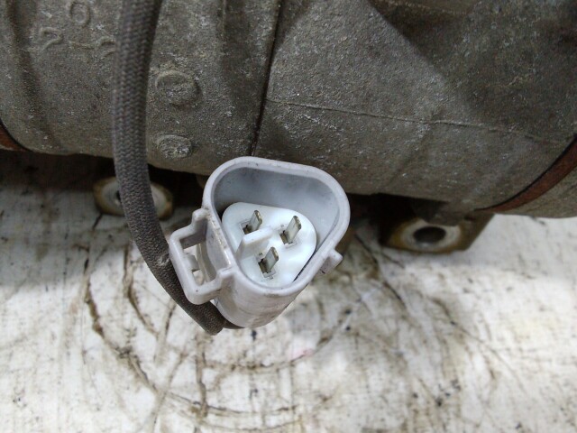 Компрессор кондиционера TOYOTA Caldina 1ZZ-FE