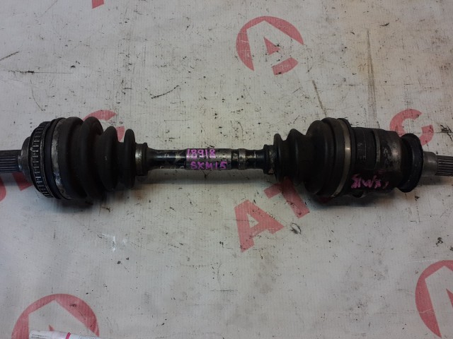 Привод короткий TOYOTA Ipsum 