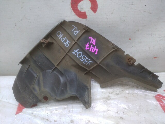 Подкрылок TOYOTA Vitz 