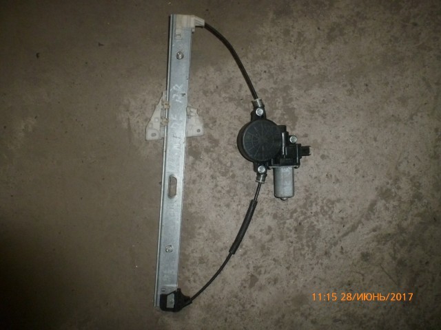 Стеклоподъемник MAZDA Demio 