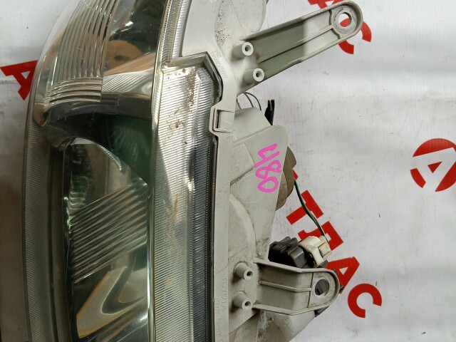 Фара TOYOTA Succeed 