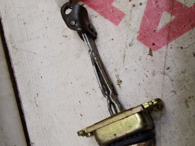 Ограничитель двери HONDA Stepwgn 