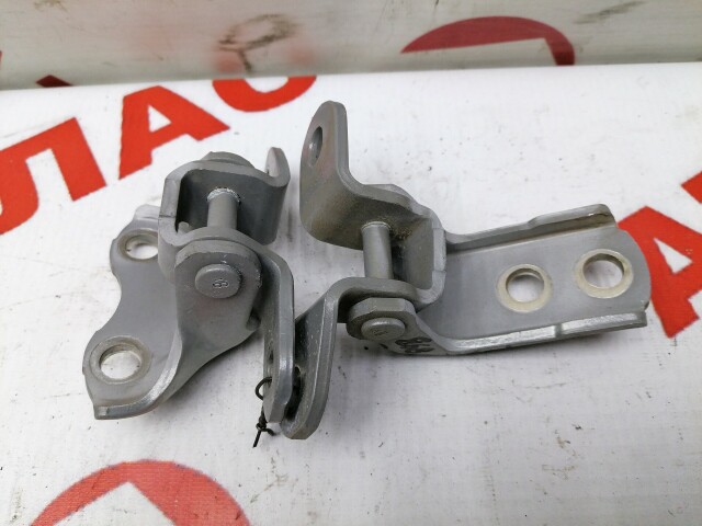 Кронштейны двери TOYOTA Vitz 