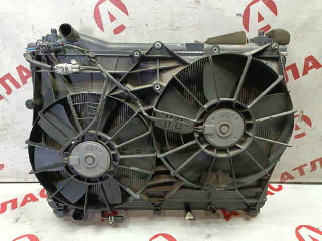 Радиатор охлаждения HONDA Stream D17A