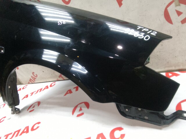 Крыло NISSAN Primera 