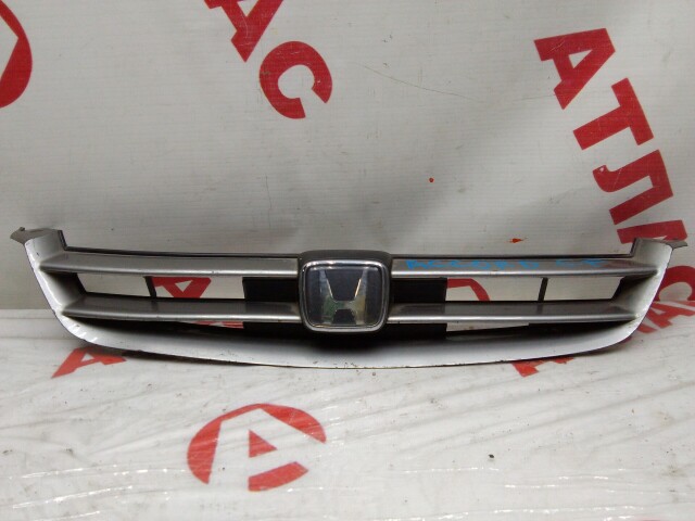 Решетка радиатора HONDA Accord 