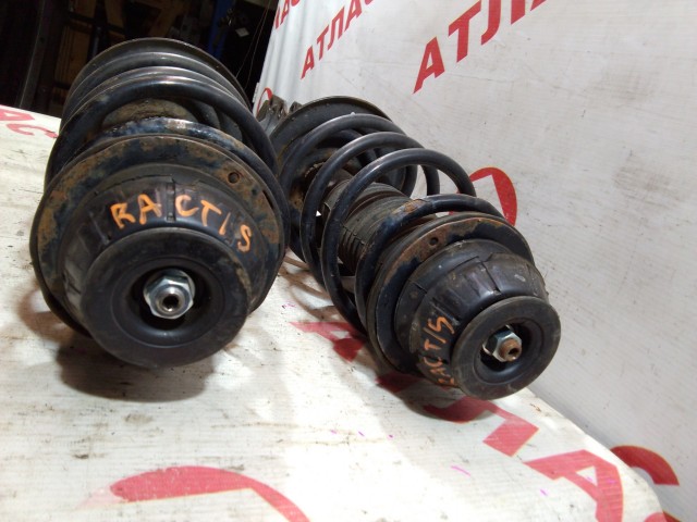 Стойка TOYOTA Ractis 