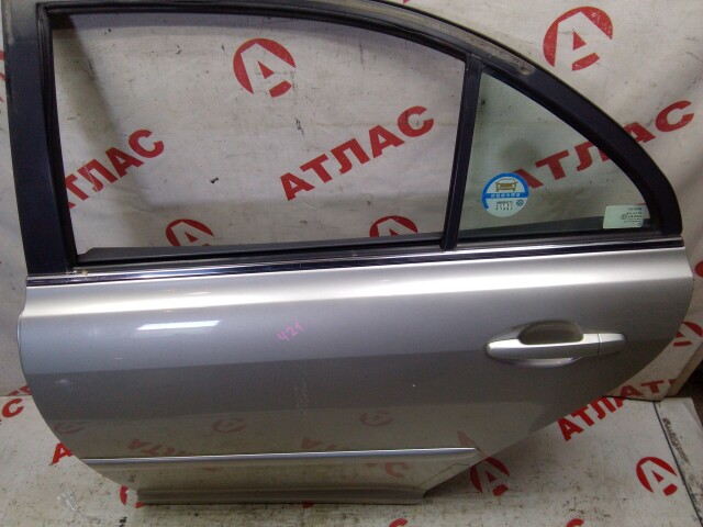 Дверь TOYOTA Avensis 