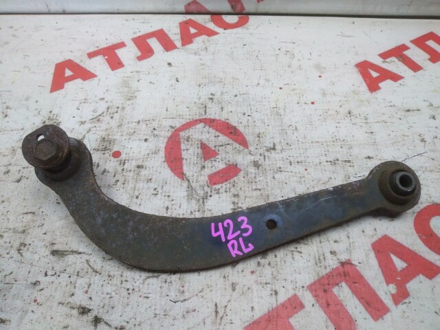 Рычаг TOYOTA Avensis 