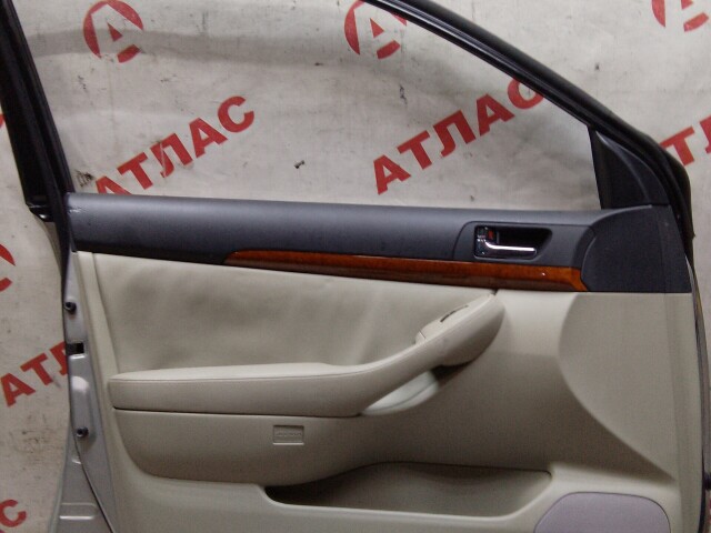 Дверь TOYOTA Avensis 