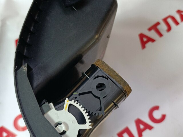 Бардачок TOYOTA Avensis 