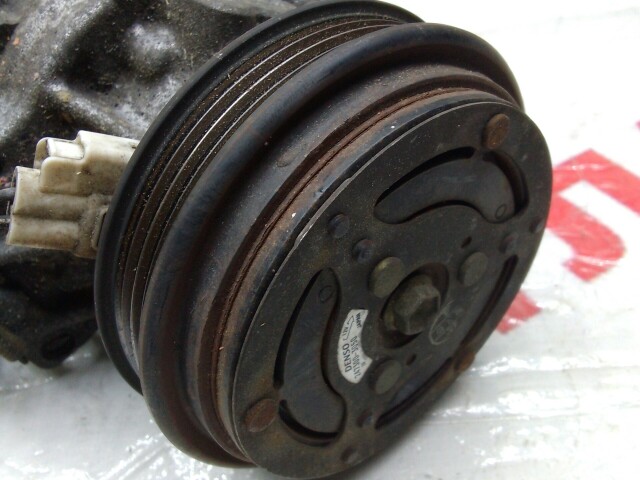 Компрессор кондиционера TOYOTA Platz 2NZ-FE