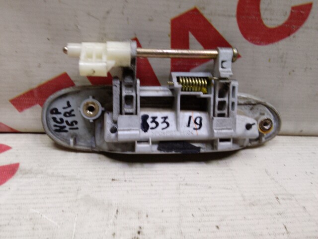 Ручка двери TOYOTA Vitz 