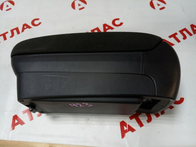 Подлокотник TOYOTA Avensis 