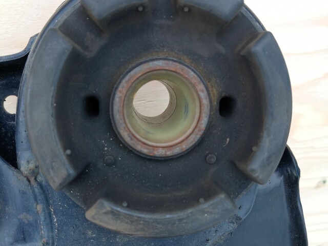 Подрамник TOYOTA Camry 