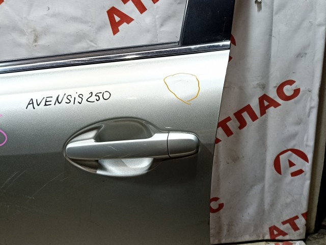 Дверь TOYOTA Avensis 