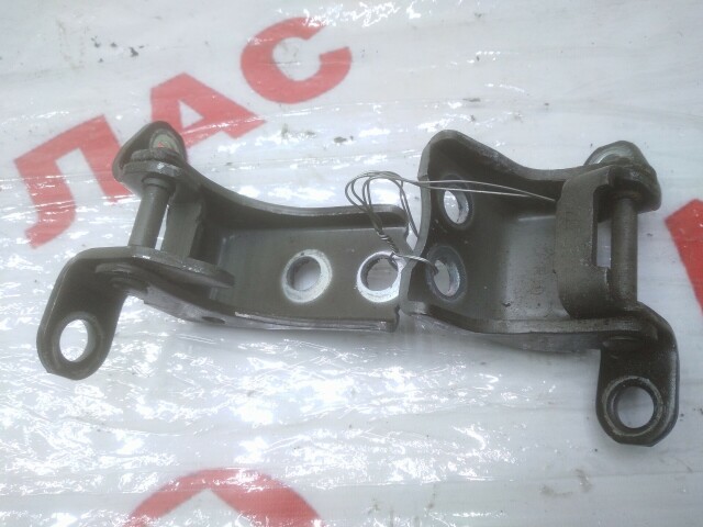 Кронштейны двери HONDA Freed 