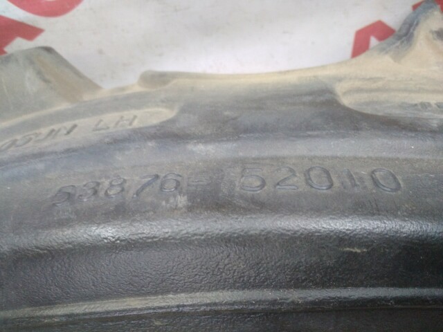 Подкрылок TOYOTA Vitz 