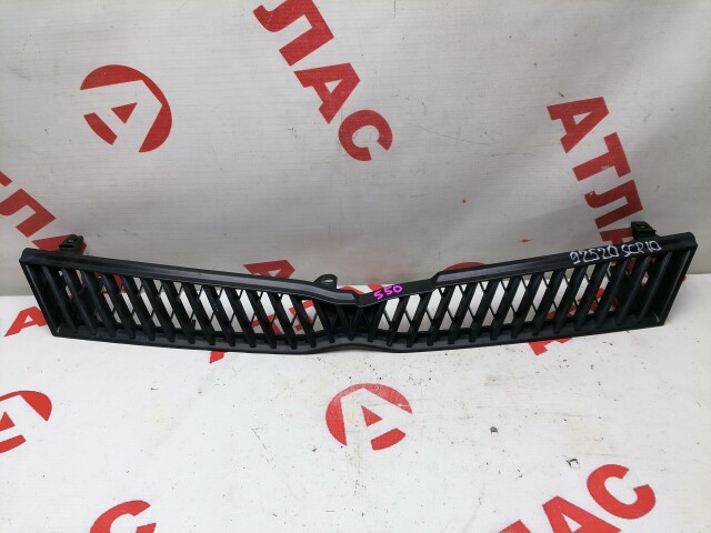 Решетка радиатора TOYOTA Platz 