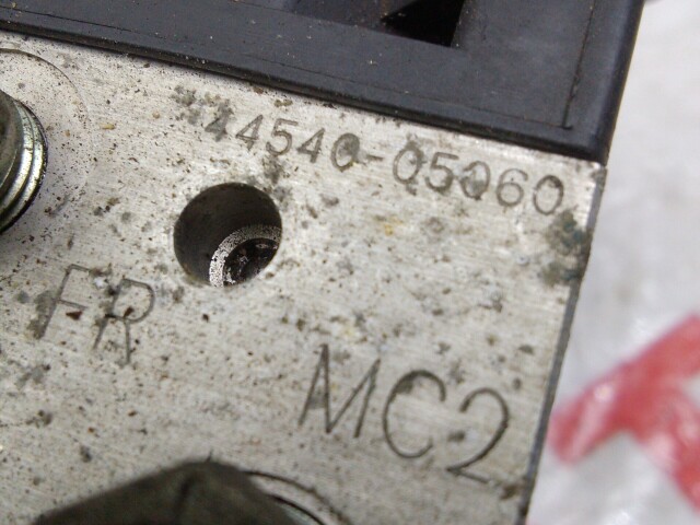 Блок ABS TOYOTA Avensis 2AZ-FSE