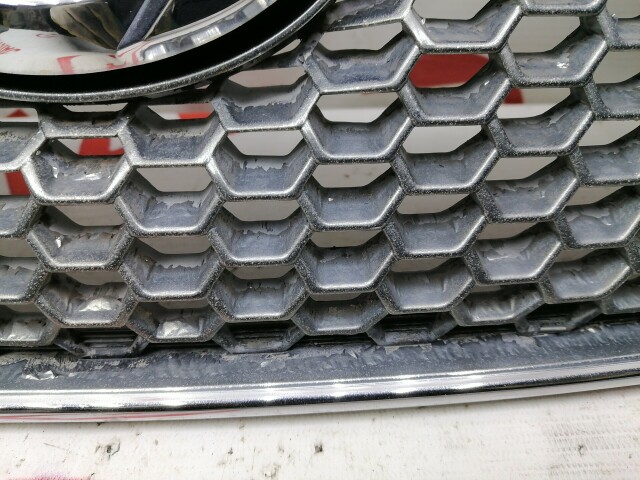 Решетка радиатора TOYOTA Corolla Fielder 