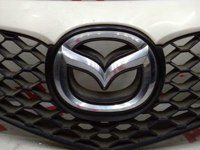 Решетка радиатора MAZDA Axela 