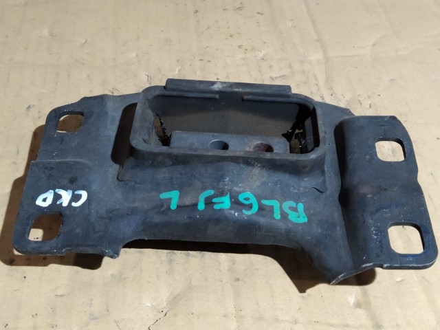 Подушка ДВС MAZDA Axela 