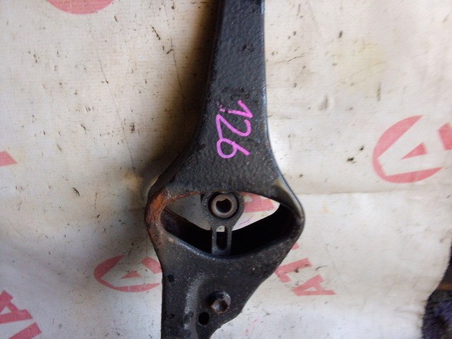 Рычаг NISSAN Bluebird Sylphy 