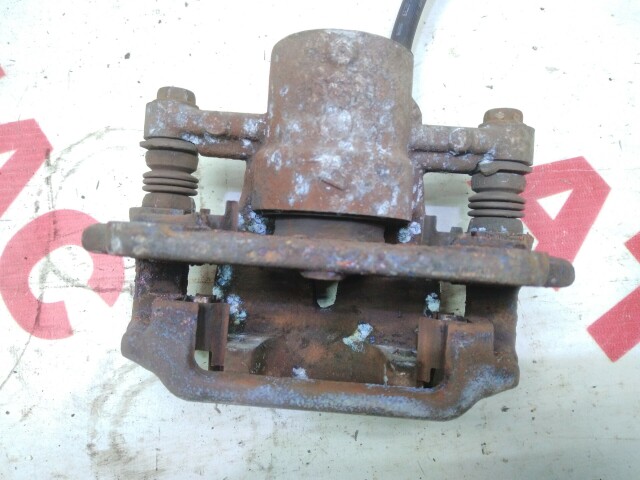 Суппорт TOYOTA Avensis 