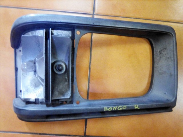 Оправа фары MAZDA Bongo 