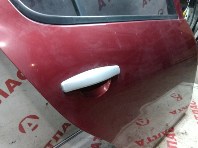 Дверь RENAULT Sandero Stepway 