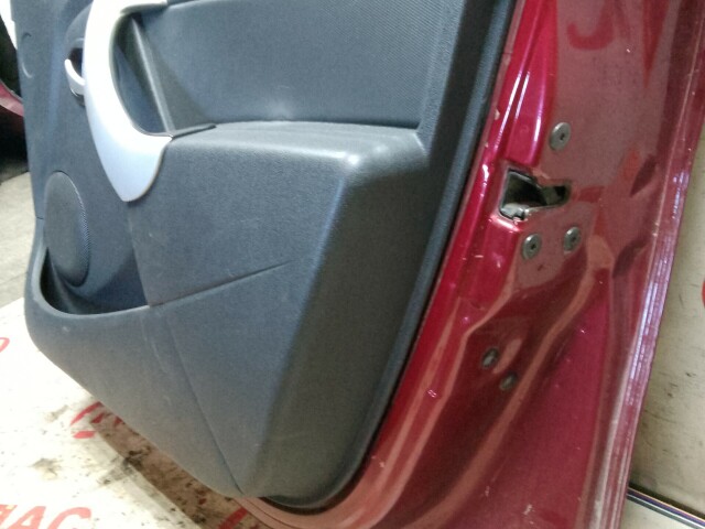 Дверь RENAULT Sandero Stepway 