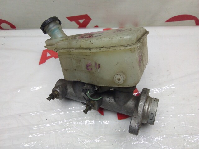 Главный тормозной цилиндр NISSAN Cube 