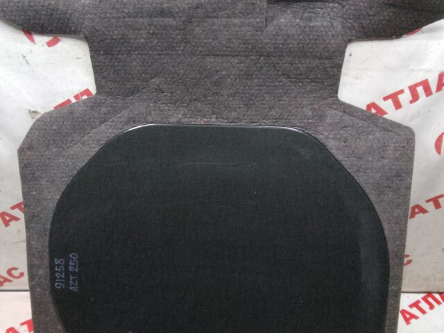 Обшивка багажника TOYOTA Avensis 