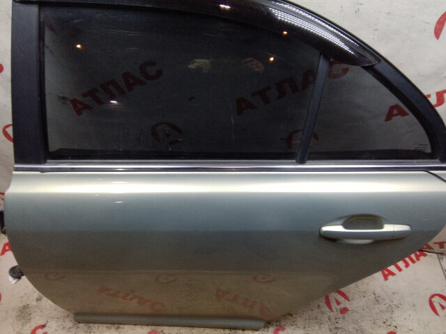 Дверь TOYOTA Avensis 