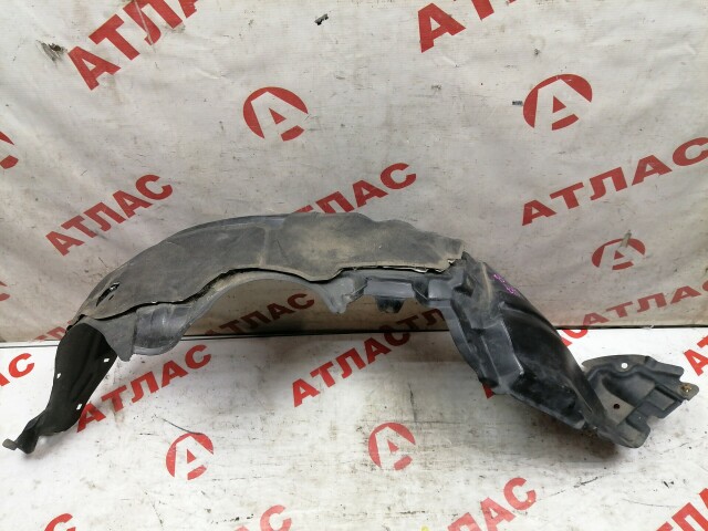 Подкрылок TOYOTA Ist 