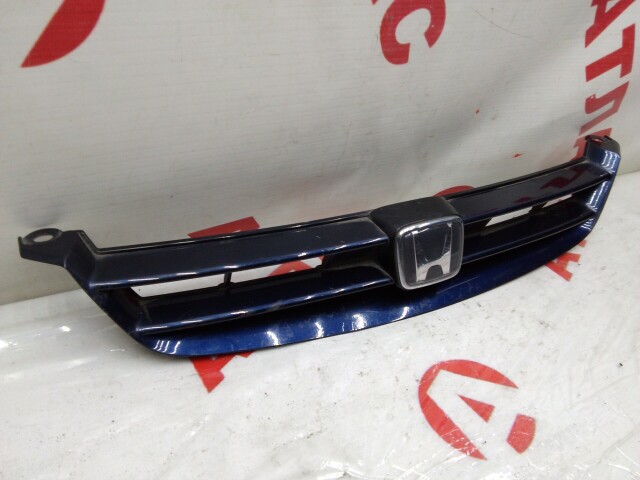Решетка радиатора HONDA Accord 