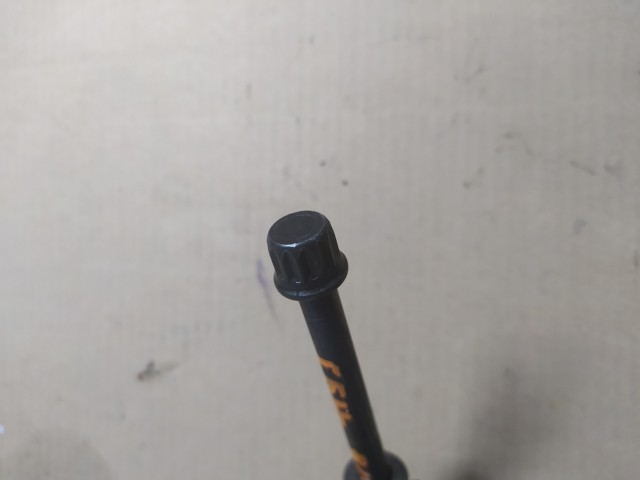 Болт ГБЦ HONDA Stepwgn R20A