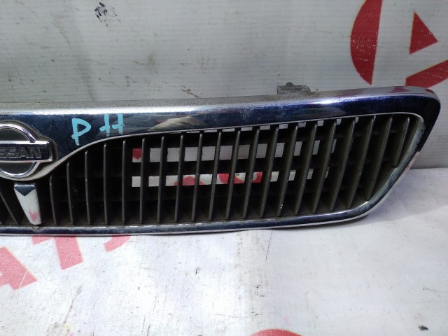 Решетка радиатора NISSAN Primera 
