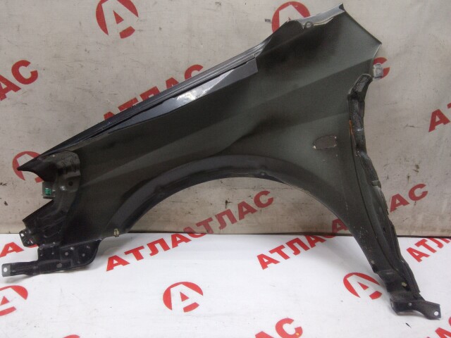 Крыло NISSAN Primera 