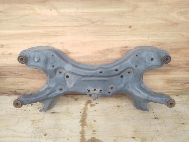 Балка поперечная TOYOTA Avensis 