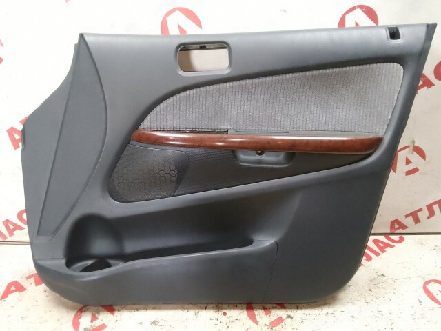 Обшивка двери HONDA Stream 