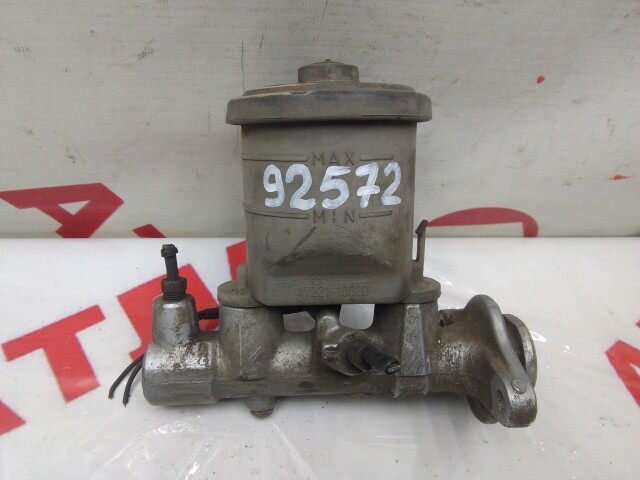 Главный тормозной цилиндр TOYOTA Sprinter 5A-FE