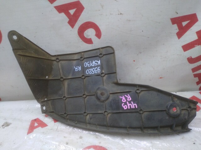 Подкрылок TOYOTA Vitz 