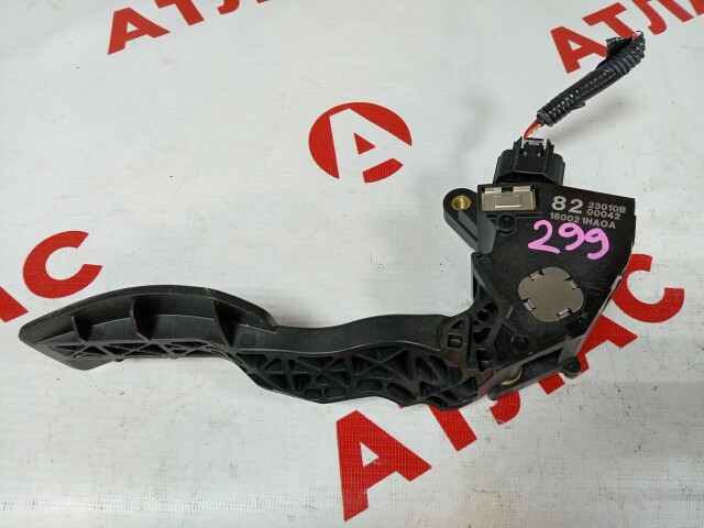 Педаль газа NISSAN Juke 